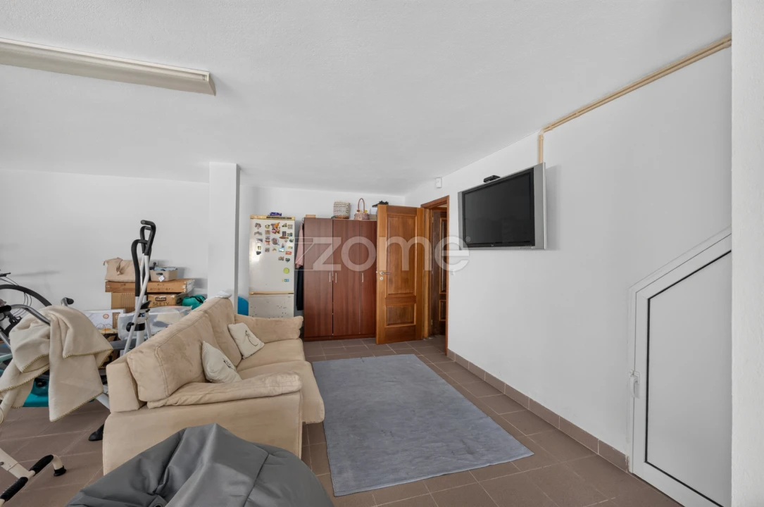 Moradia T4 para Venda em Pontinha e Famões Foto 51