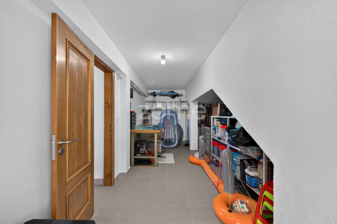 Moradia T4 para Venda em Pontinha e Famões Foto 57