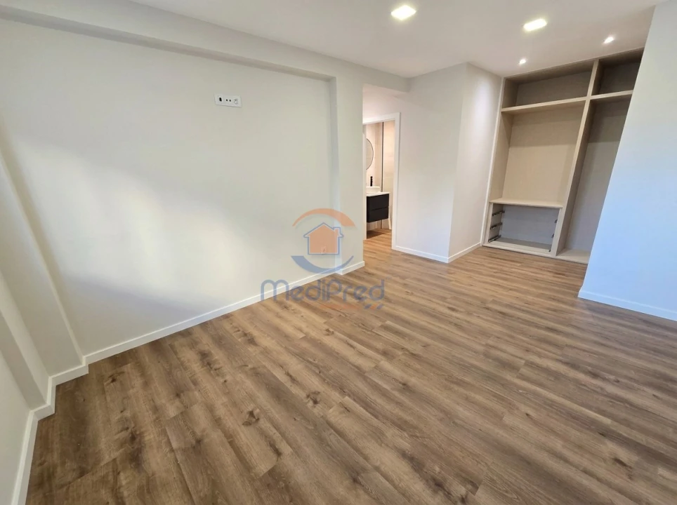 Apartamento T3 para Venda em Odivelas Foto 12