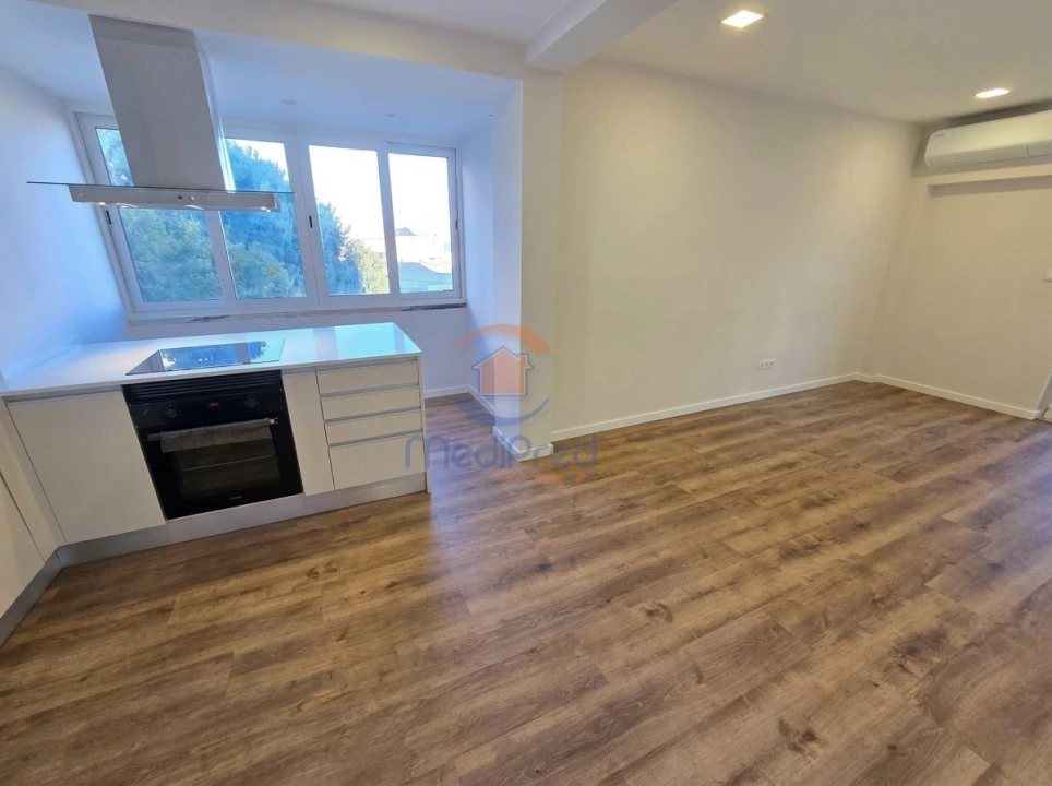 Apartamento T3 para Venda em Odivelas Foto 6