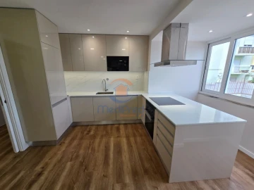 Apartamento T3 para Venda em Odivelas
