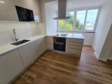 Apartamento T3 para Venda em Odivelas