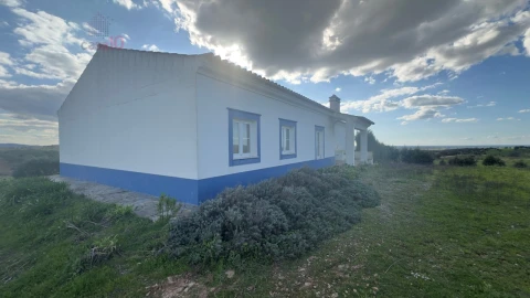 Quinta T5 para Venda em Gloria