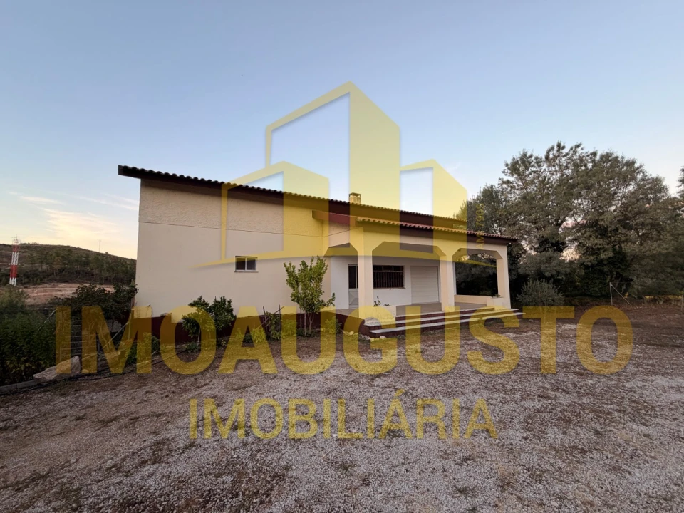 Moradia T5 para Venda em São Pedro e Santa Maria e Vila Boa do Mondego Foto 12