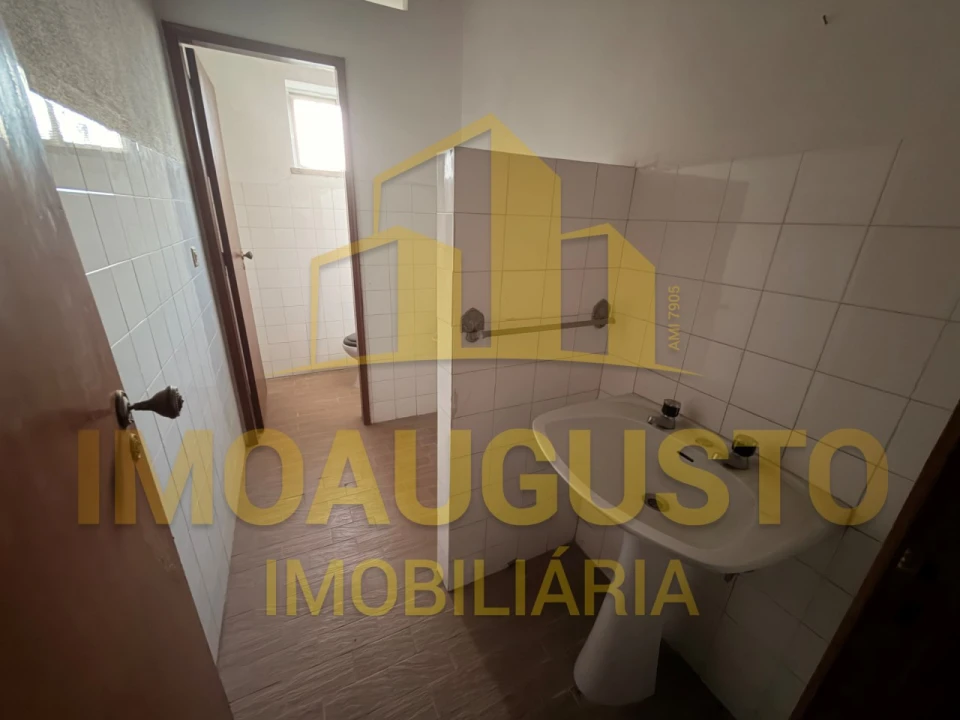 Moradia T5 para Venda em São Pedro e Santa Maria e Vila Boa do Mondego Foto 22
