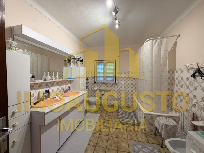 Moradia T5 para Venda em São Pedro e Santa Maria e Vila Boa do Mondego Foto 11
