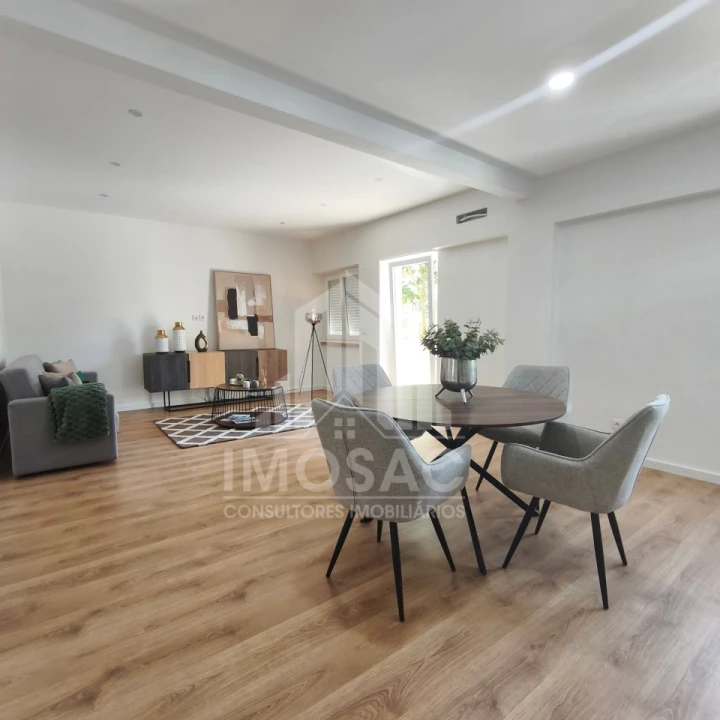 Apartamento T3 para Venda em Benfica Foto 5
