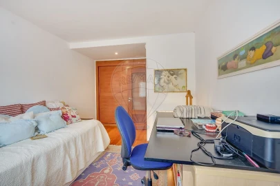 Apartamento T2 para Venda em Oeiras e São Julião da Barra, Paço de Arcos e Caxias