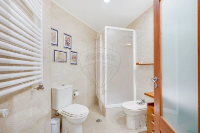 Apartamento T2 para Venda em Oeiras e São Julião da Barra, Paço de Arcos e Caxias