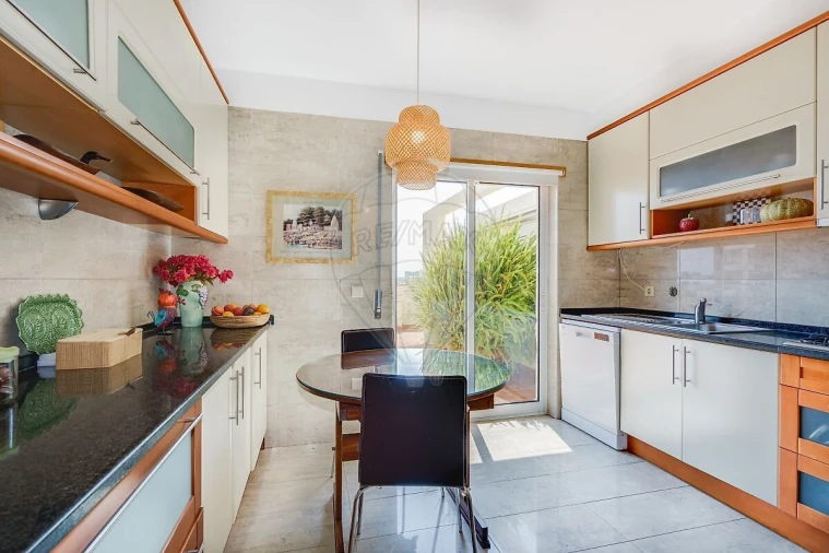 Apartamento T2 para Venda em Oeiras e São Julião da Barra, Paço de Arcos e Caxias Foto 14