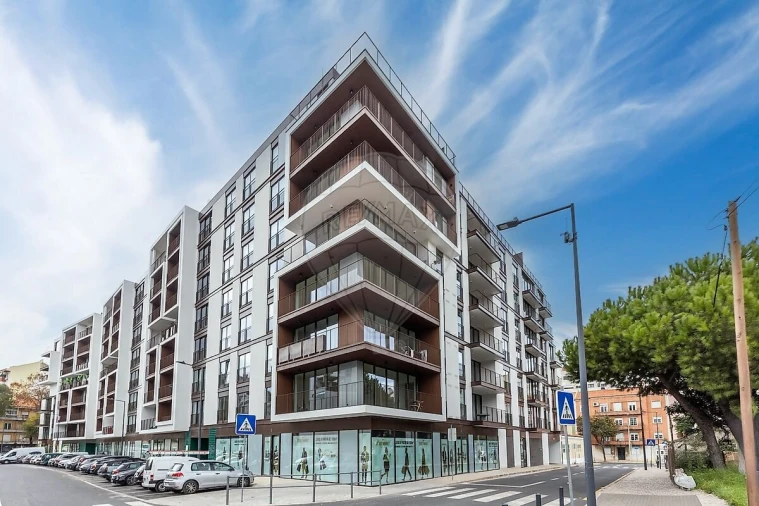 Apartamento T2 para Venda em Benfica Foto 2