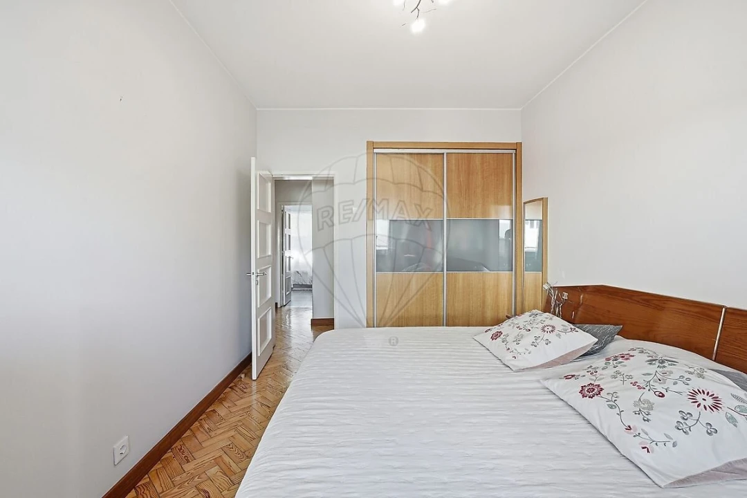 Apartamento T4 para Venda em Penha de França Foto 11