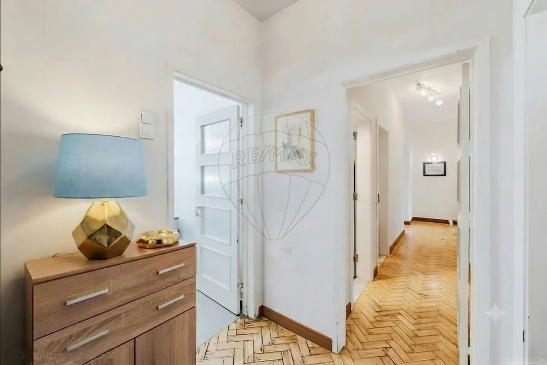 Apartamento T4 para Venda em Penha de França Foto 2