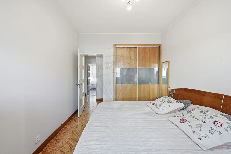 Apartamento T4 para Venda em Penha de França Foto 11