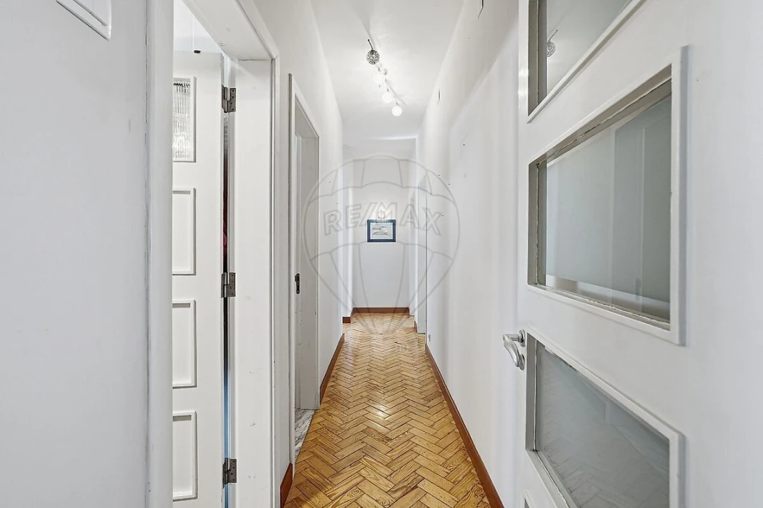 Apartamento T4 para Venda em Penha de França Foto 6