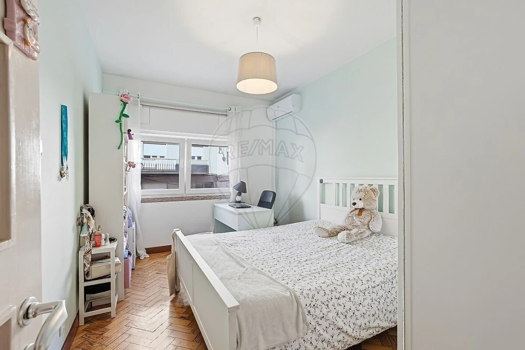 Apartamento T4 para Venda em Penha de França Foto 8