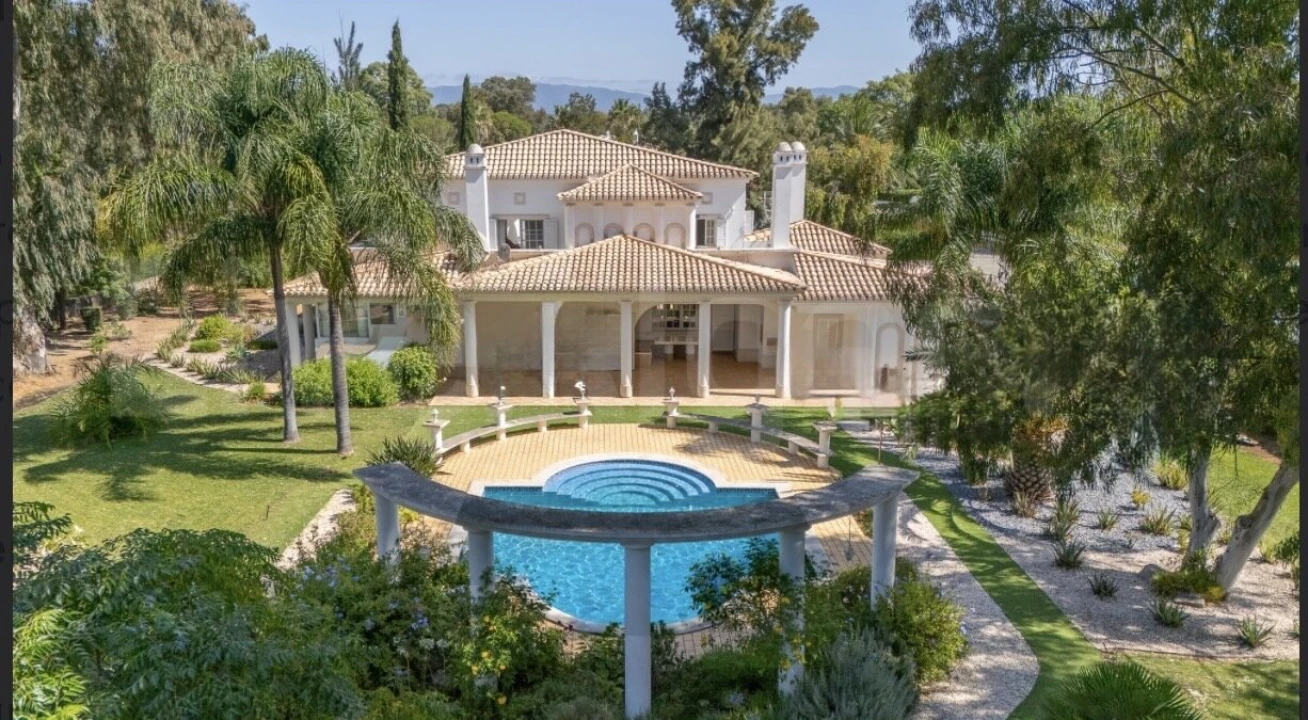 Moradia T6 para Venda em Alvor Foto 4