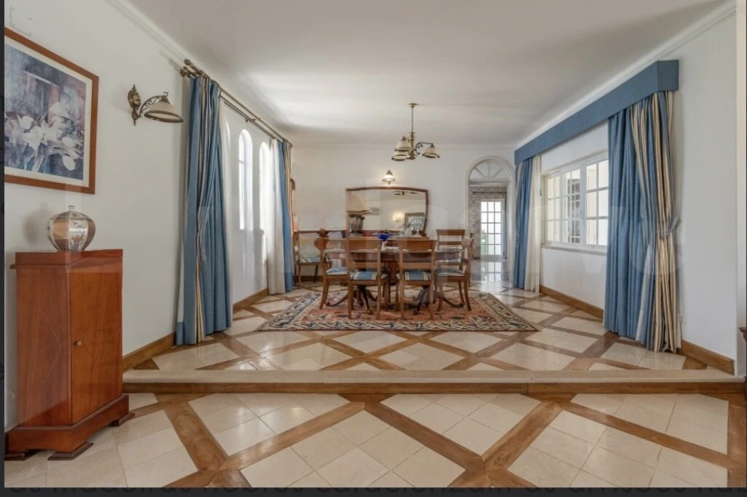 Moradia T6 para Venda em Alvor Foto 10