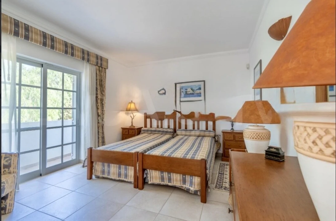 Moradia T6 para Venda em Alvor Foto 35