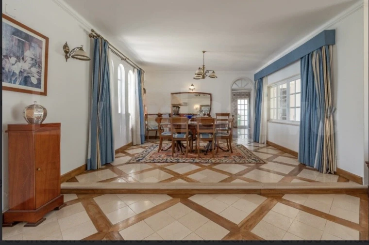 Moradia T6 para Venda em Alvor Foto 10