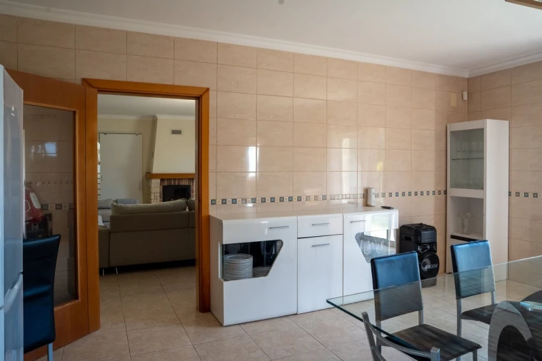 Moradia T3 para Venda em Guia Foto 14