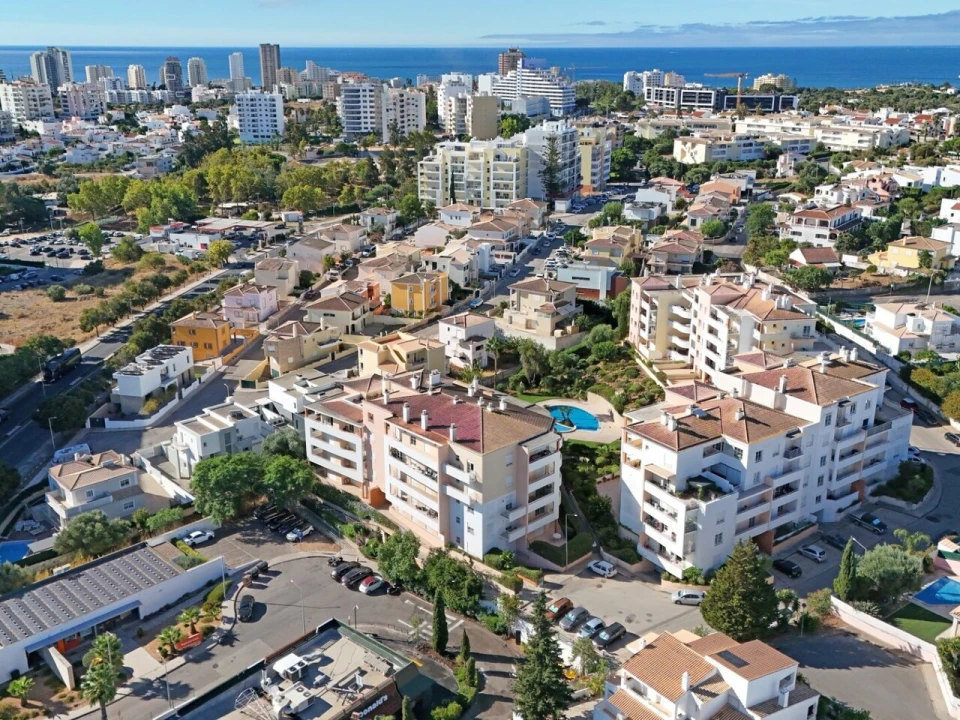 Apartamento T2 para Venda em Portimão Foto 19