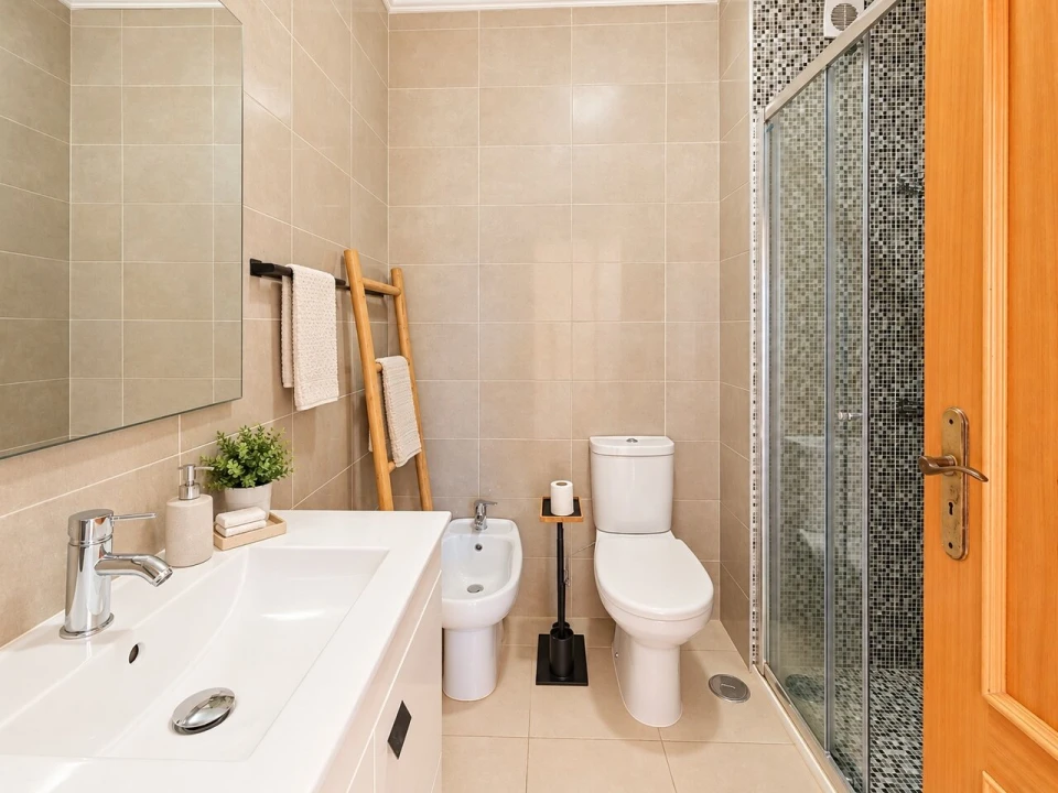 Apartamento T2 para Venda em Portimão Foto 13