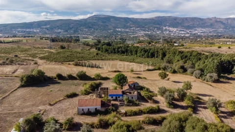 Moradia T0 para Venda em Ferro