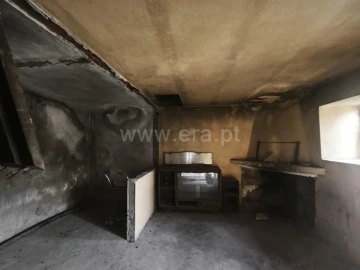 Moradia T0 para Venda em Ferro
