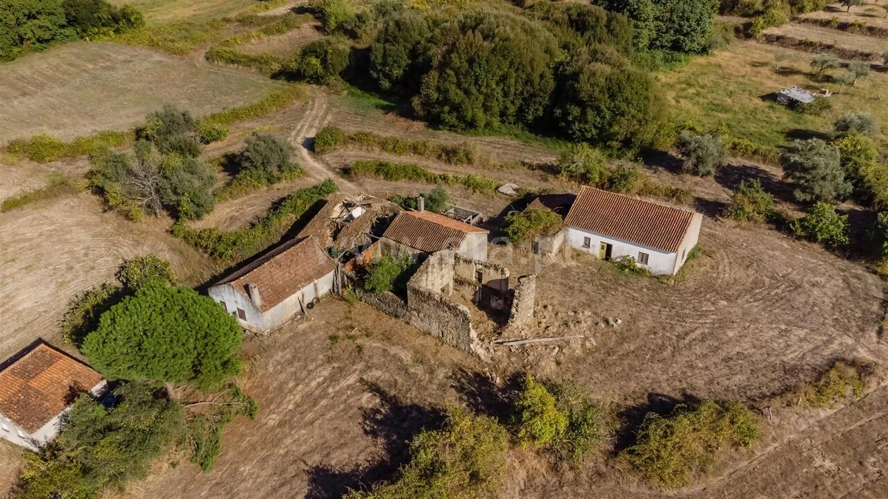 Moradia T0 para Venda em Ferro Foto 1
