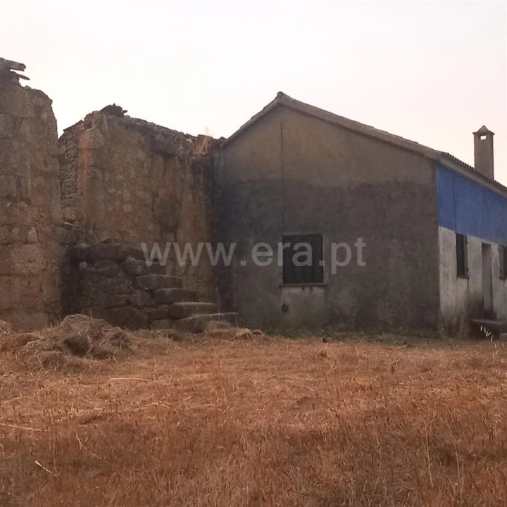 Moradia T0 para Venda em Ferro Foto 1