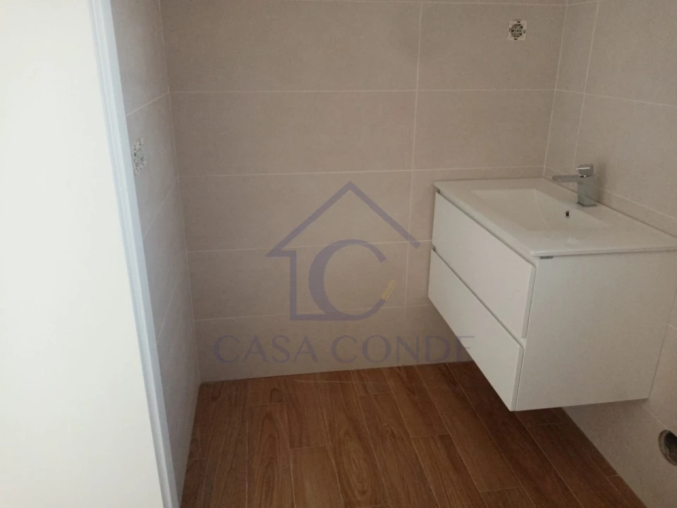 Moradia T4 para Venda em Fernao Ferro Foto 9
