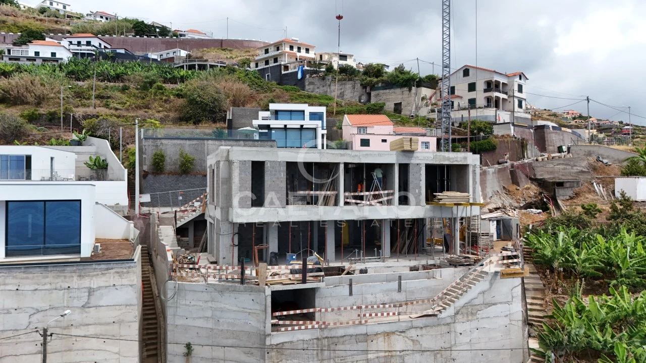 Moradia T4 para Venda em Ribeira Brava Foto 33