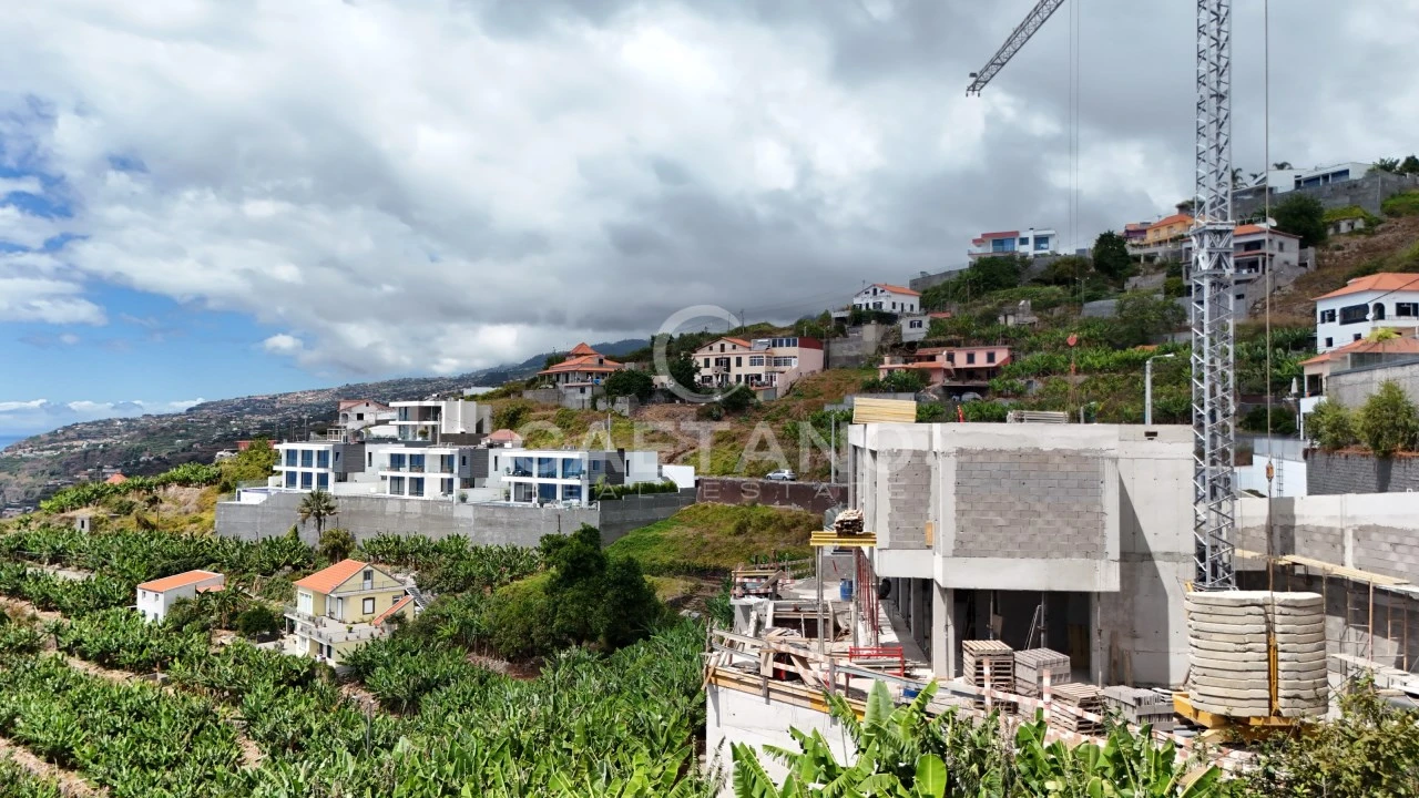 Moradia T4 para Venda em Ribeira Brava Foto 39