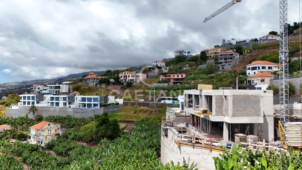 Moradia T4 para Venda em Ribeira Brava Foto 40