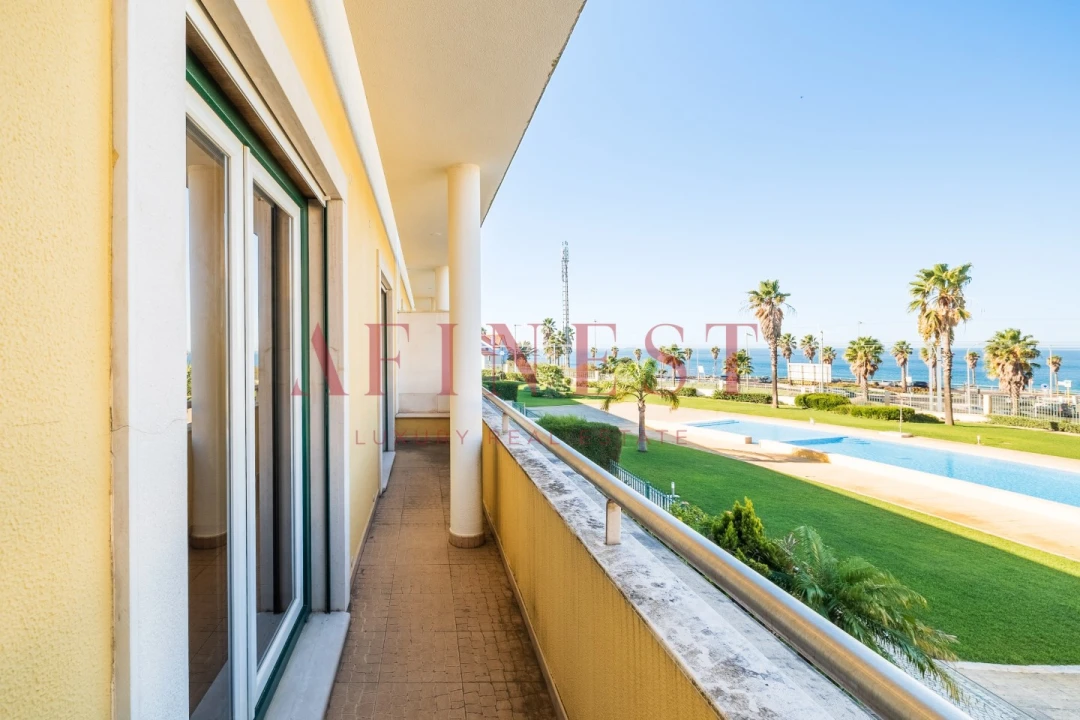 Moradia T4 para Venda em Carcavelos e Parede Foto 25