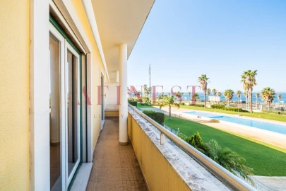 Moradia T4 para Venda em Carcavelos e Parede