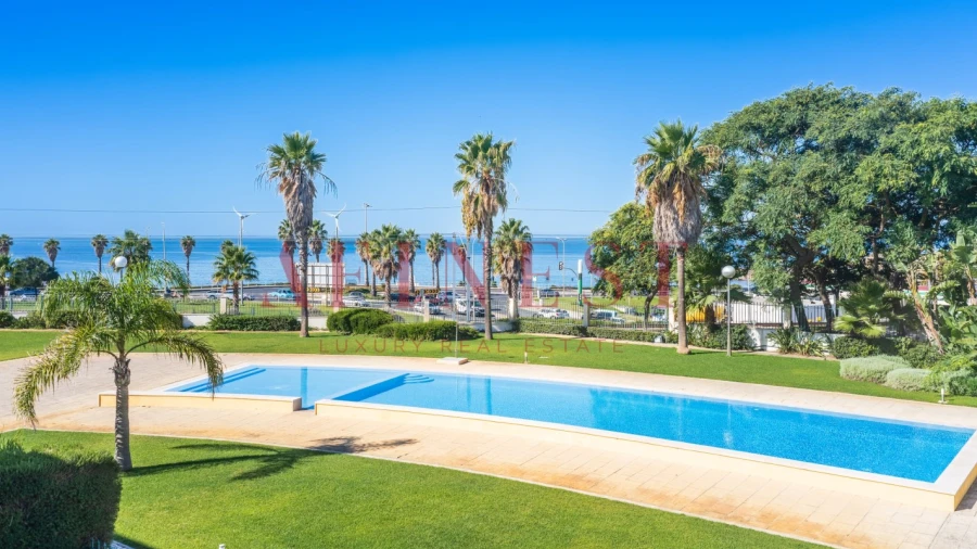 Moradia T4 para Venda em Carcavelos e Parede