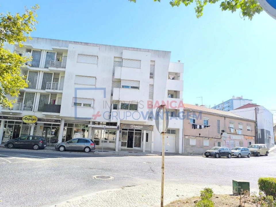 Apartamento T3 para Venda em Santa Iria de Azoia, São João da Talha e Bobadela Foto 5