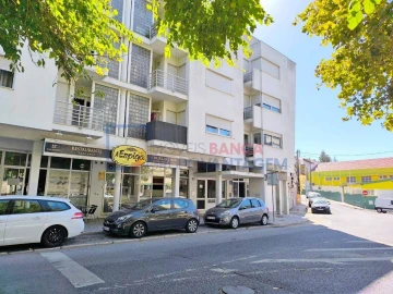 Apartamento T3 para Venda em Santa Iria de Azoia, São João da Talha e Bobadela