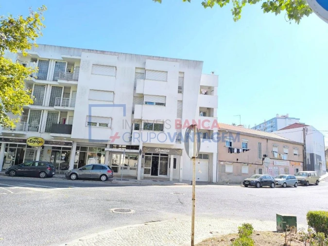 Apartamento T3 para Venda em Santa Iria de Azoia, São João da Talha e Bobadela Foto 5
