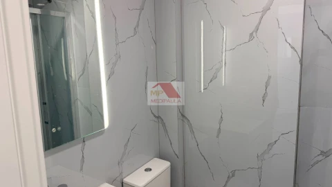 Apartamento T2 para Venda em Benfica