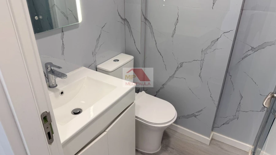 Apartamento T2 para Venda em Benfica Foto 11