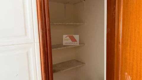 Apartamento T2 para Venda em Algueirão-Mem Martins
