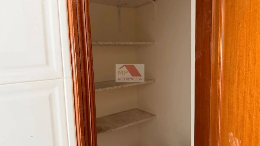 Apartamento T2 para Venda em Algueirão-Mem Martins Foto 3