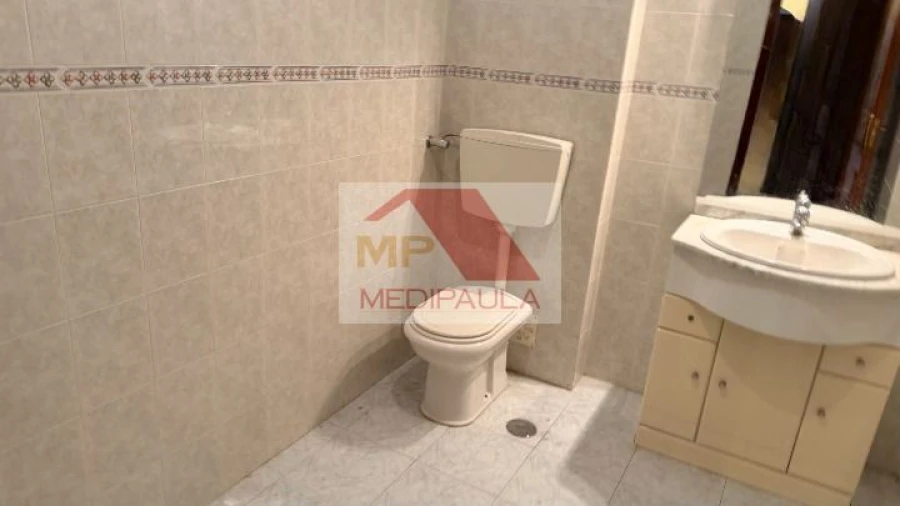 Apartamento T2 para Venda em Algueirão-Mem Martins Foto 13