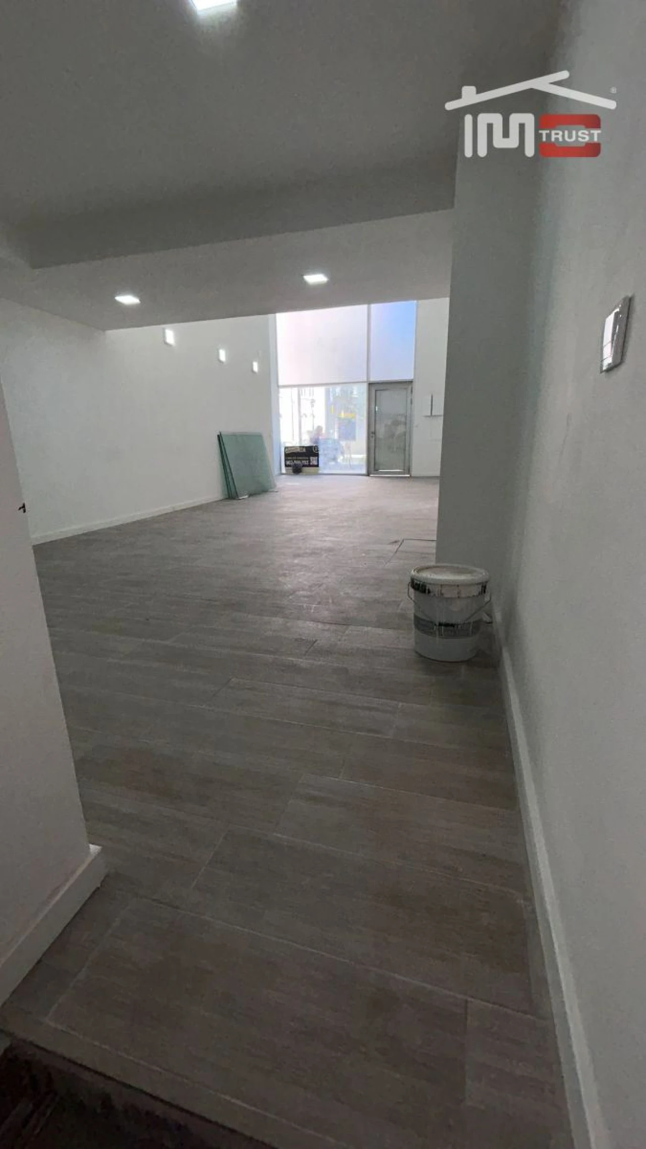 Loja para Arrendamento em Santo António Foto 23