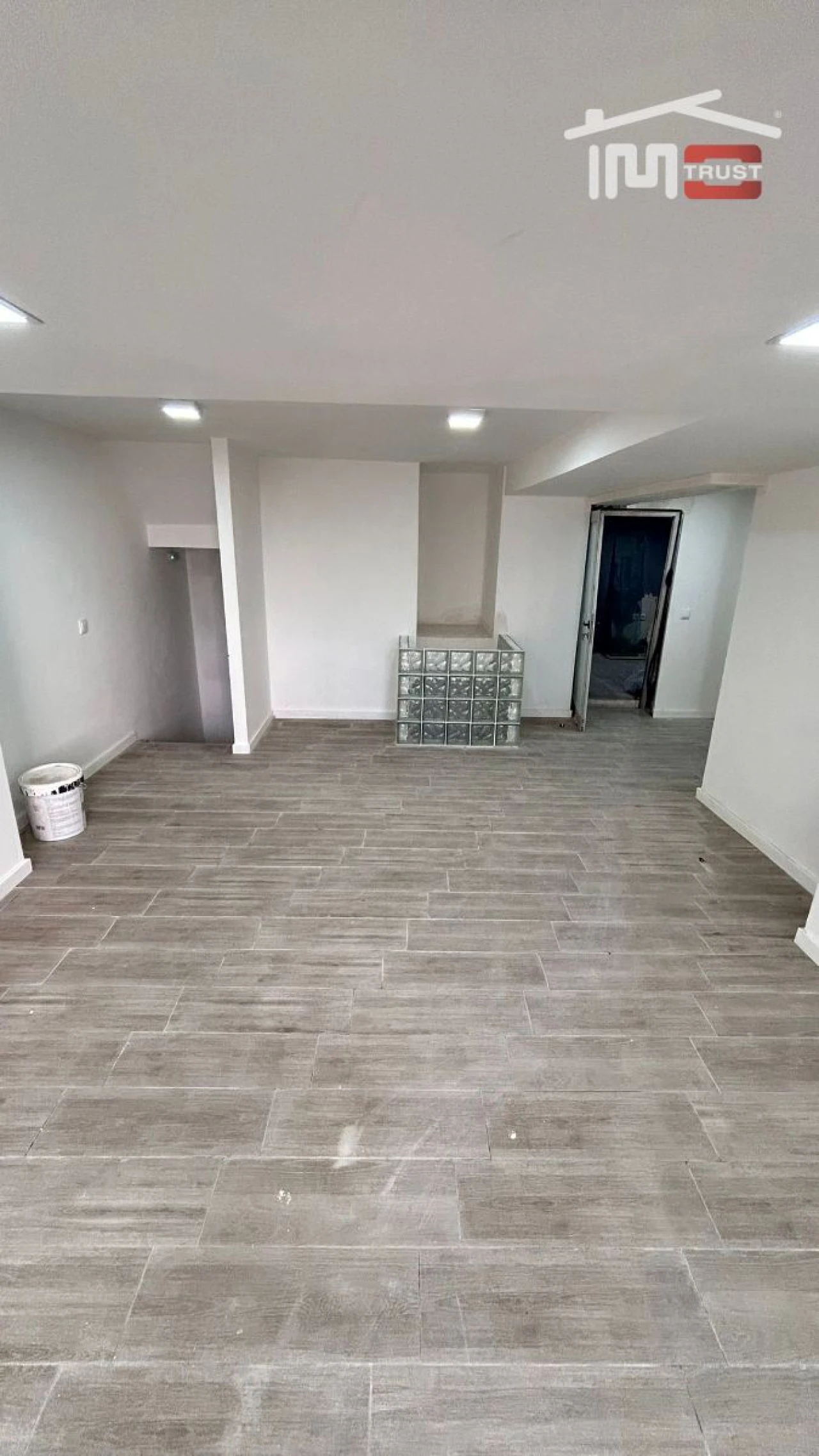 Loja para Arrendamento em Santo António Foto 26