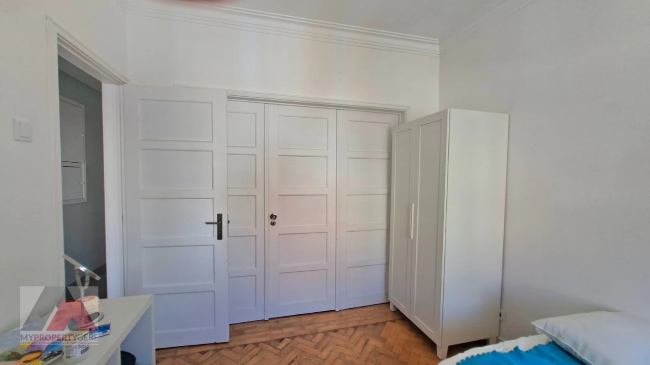 Apartamento T2 para Venda em Alcantara Foto 5