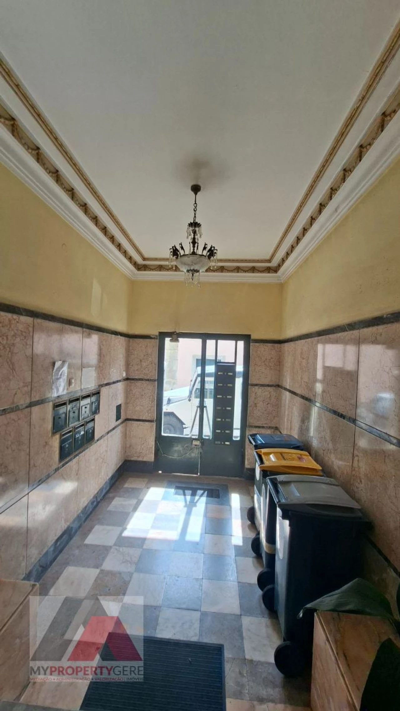 Apartamento T2 para Venda em Alcantara Foto 25